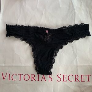 NWT Victoria’s Secret Panty Size Medium